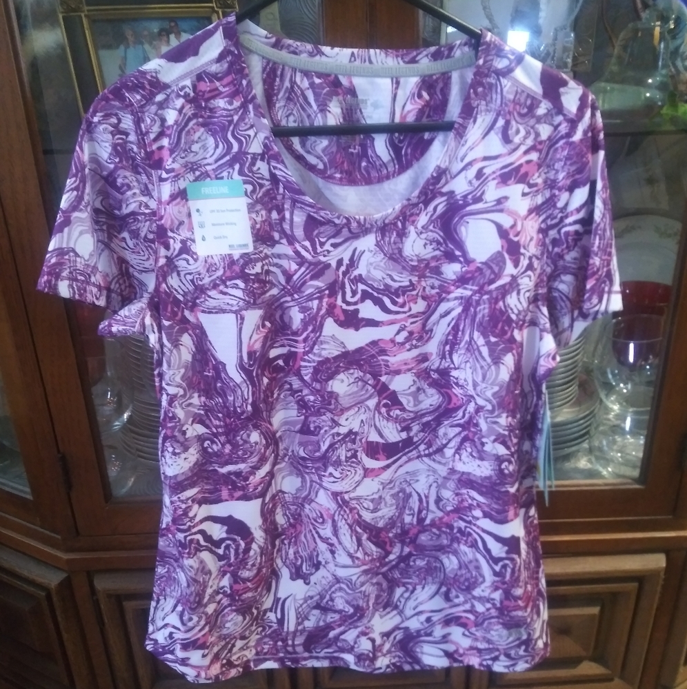 Women's shirt never worn
